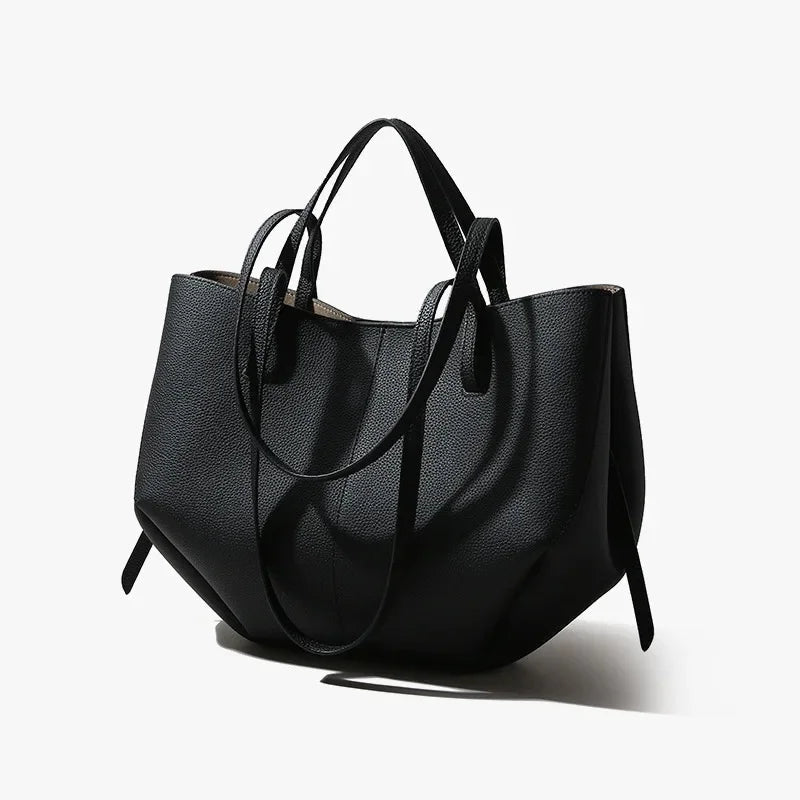 Czarna Torebka Shopper Carla | Ekologiczna Skóra, Duża Pojemność 3