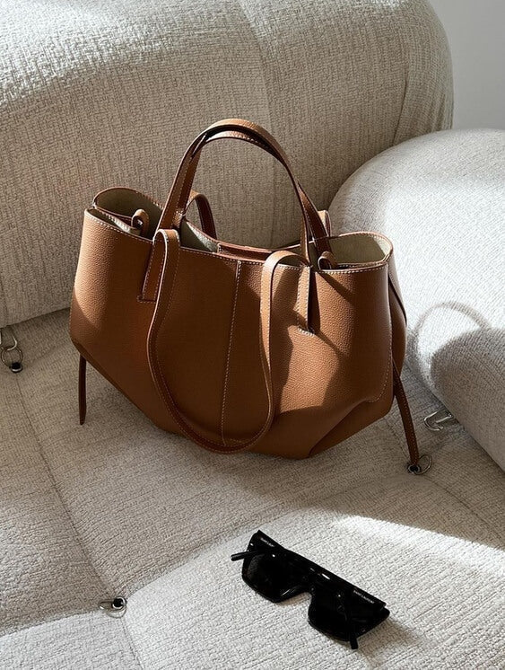 Czarna Torebka Shopper Carla | Ekologiczna Skóra, Duża Pojemność 4