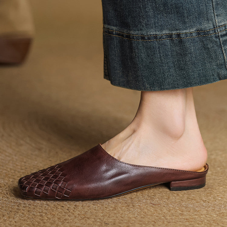 Klapki Dalvi | Skórzane, Elegancki Design z Misternym Przodem 1
