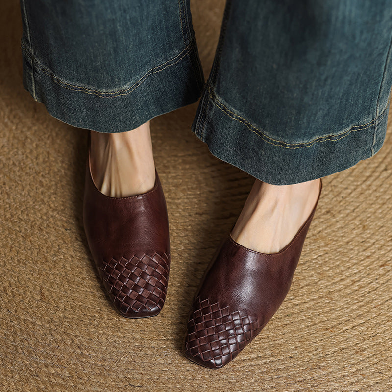 Klapki Dalvi | Skórzane, Elegancki Design z Misternym Przodem 3
