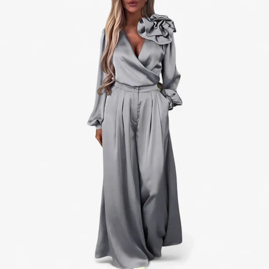 Komplet damski Frida | Elegancka bluzka w serek i szerokie spodnie 5