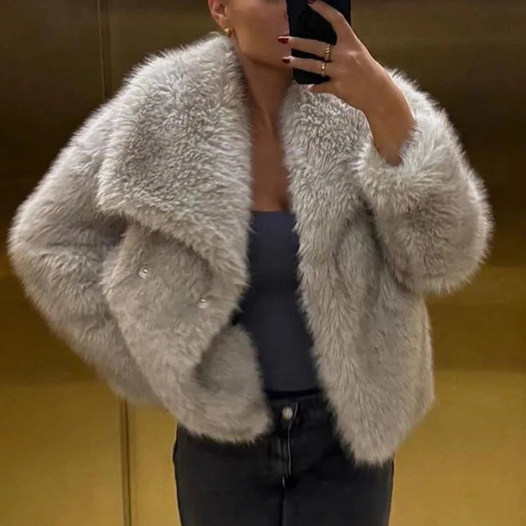 Kurtka futrzana Lira dla kobiet | Miękki materiał, szeroki krój 3