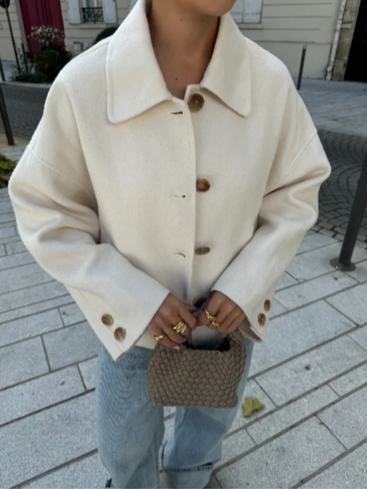 Kurtka wełniana Lira | Krótki, luźny krój, elegancki design 5