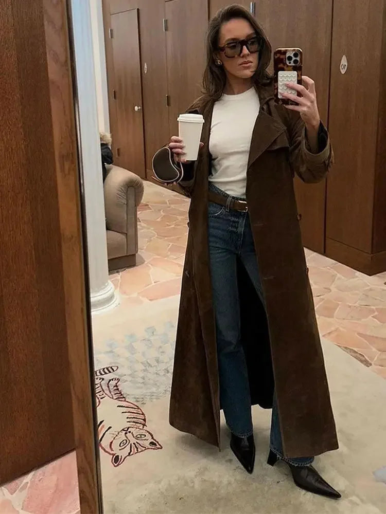 Płaszcz zimowy Daria | Zamszowy, długi krój z paskiem w talii 3