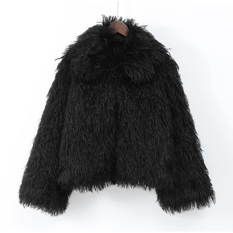 Płaszcz zimowy Lila | Sztuczne futro typu lama, luźny fason damski 0