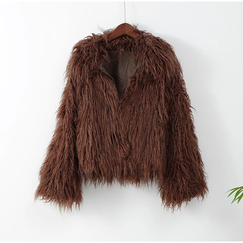 Płaszcz zimowy Lila | Sztuczne futro typu lama, luźny fason damski 7