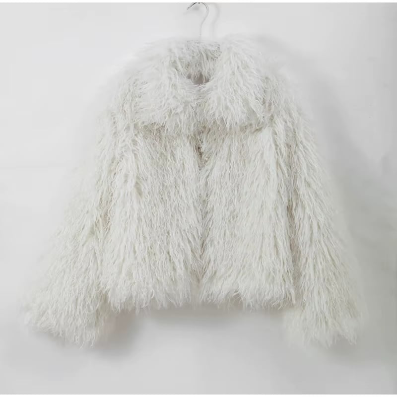 Płaszcz zimowy Lila | Sztuczne futro typu lama, luźny fason damski 8