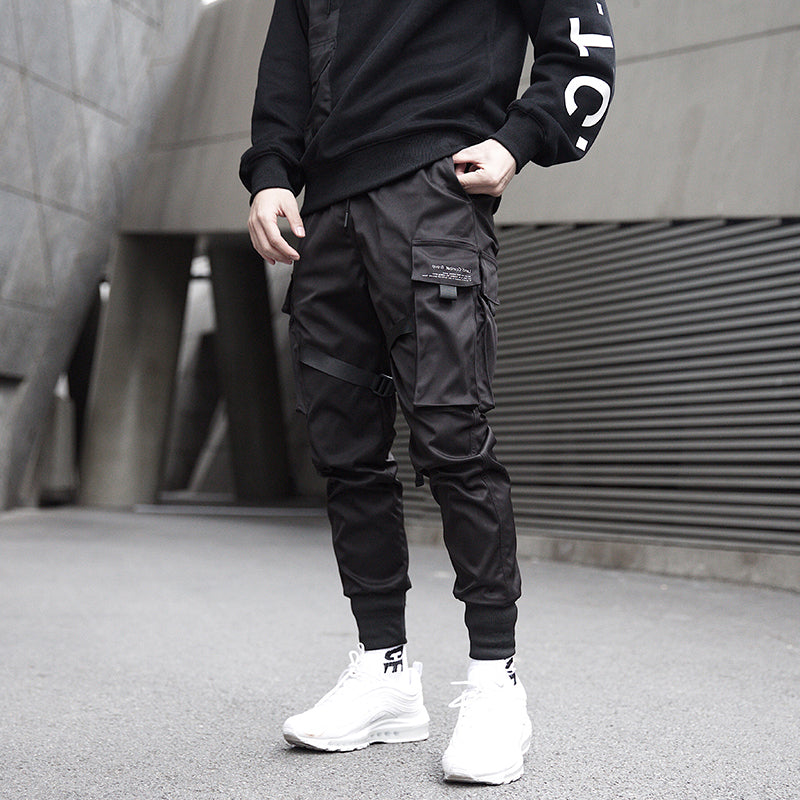 Spodnie męskie Joggery Techwear | Wysoka jakość, regulowane paski, głęboka czerń 2
