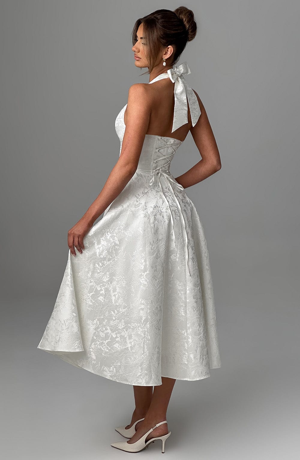 Sukienka Midi Martyna | Fason Halter, Elegancki Styl na Wesele 1