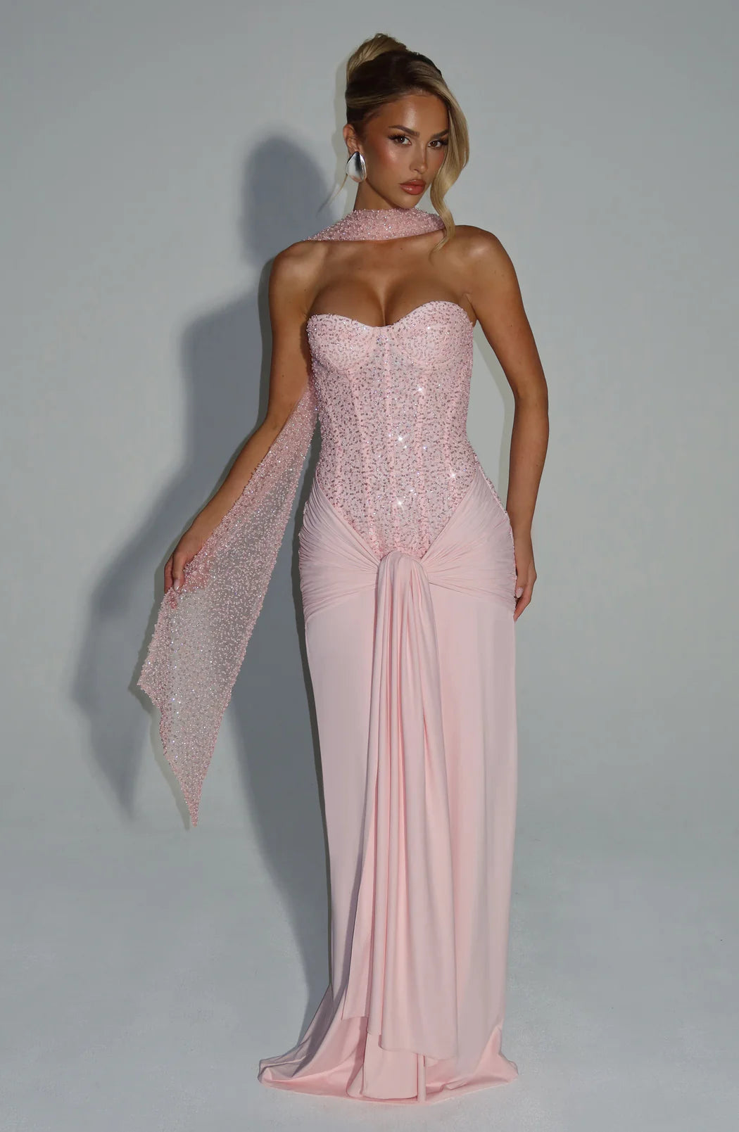 Sukienka maxi Eliza | Gorsetowa bez ramiączek, elegancka na wesele 7
