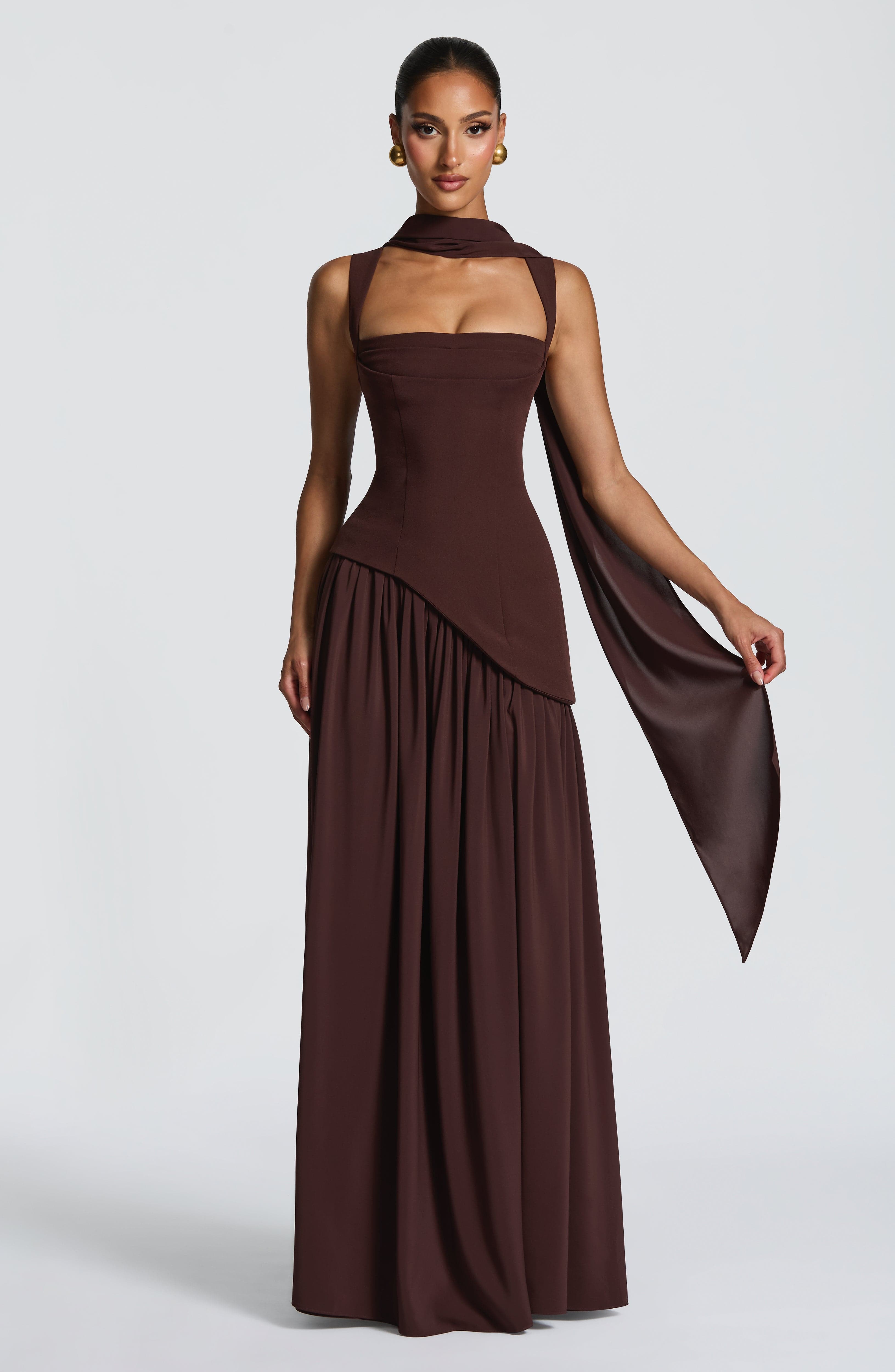 Suknia maxi Quendrida | Strukturalny krój, elegancki dekolt 0