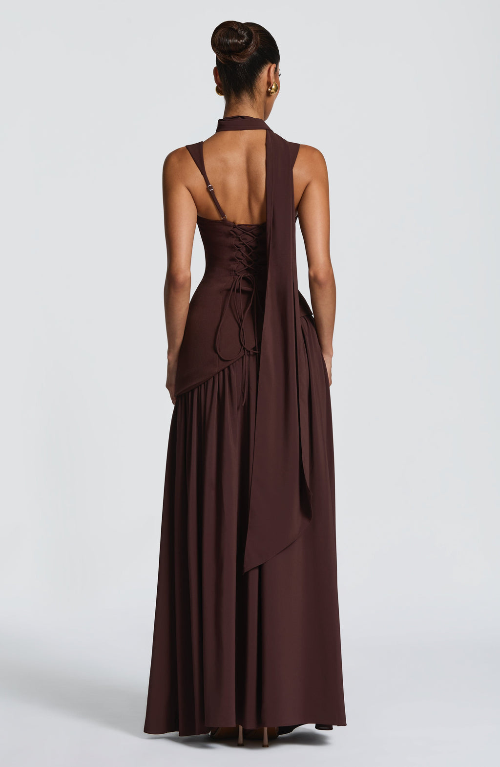 Suknia maxi Quendrida | Strukturalny krój, elegancki dekolt 2