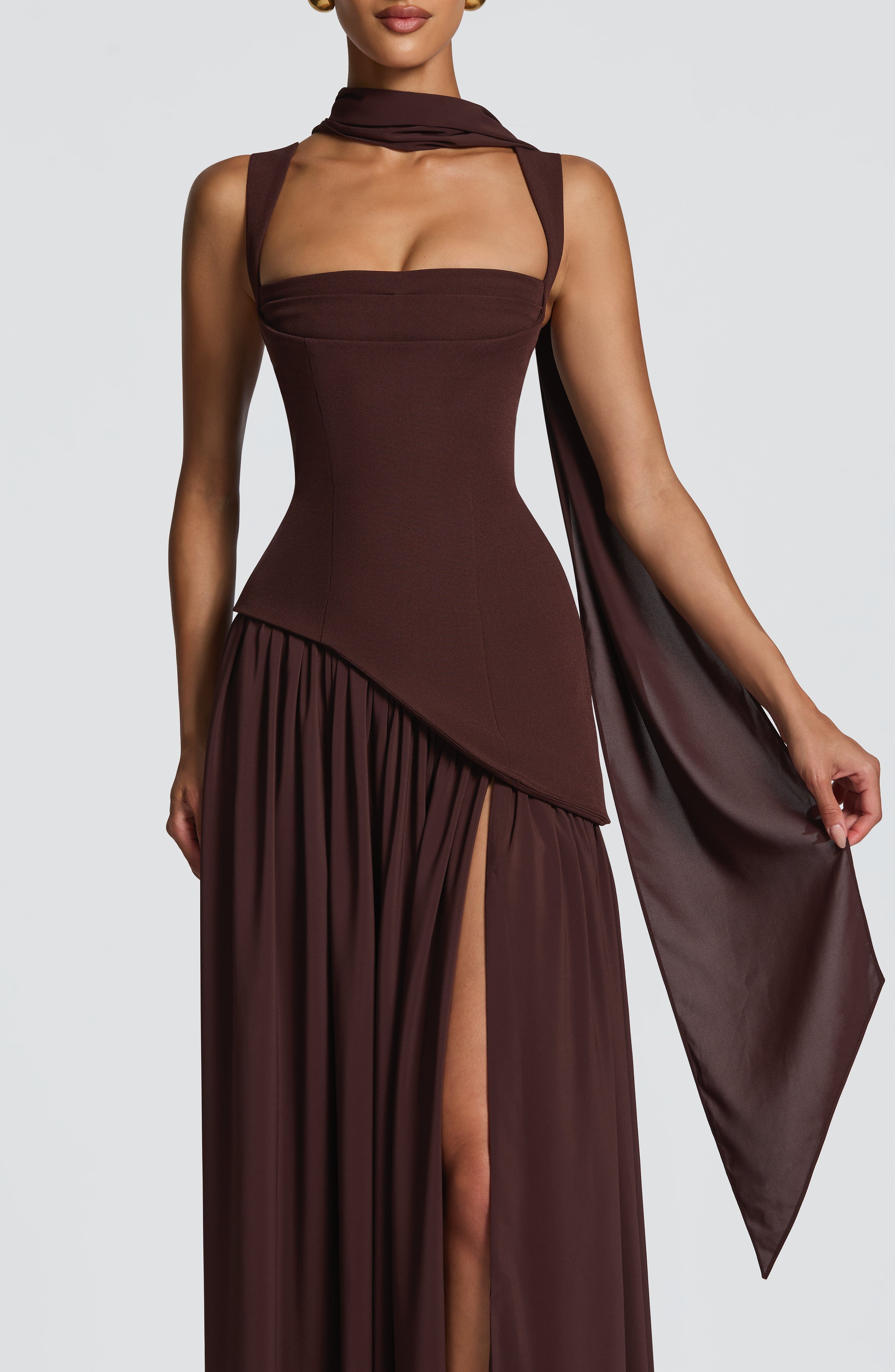 Suknia maxi Quendrida | Strukturalny krój, elegancki dekolt 4